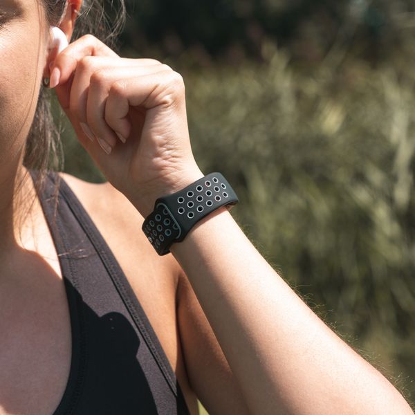 imoshion Bracelet sport silicone Fitbit Charge 3 / 4 - Noir