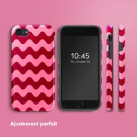 Selencia Coque arrière Vivid Apple iPhone SE (2022 / 2020) / 8 / 7 / 6(s) - Wave Vibes Lipstick