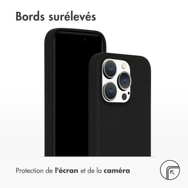 Accezz Coque Liquid Silicone Apple iPhone 15 Pro - Noir