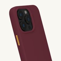 Selencia Coque arrière Rivièra avec MagSafe avec crochets amovibles Apple iPhone 15 Pro - Bold Burgundy