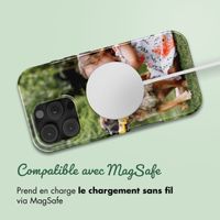 Concevez votre propre coque Tough avec MagSafe Apple iPhone 16 Pro - Blanc
