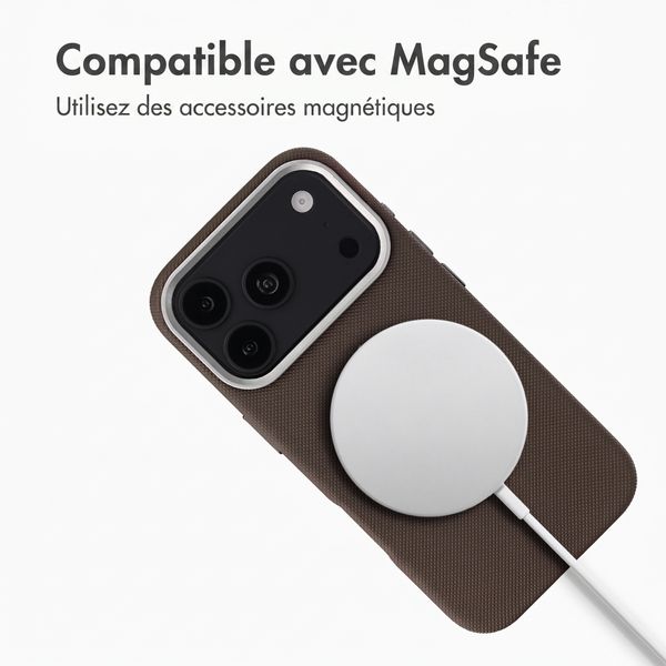 Accezz Coque arrière Mesh avec MagSafe Apple iPhone 17 Pro Max - Marron