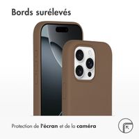Accezz Coque Liquid Silicone avec MagSafe Apple iPhone 16 Pro - Marron clair