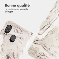 imoshion Étui de télephone portefeuille Design Samsung Galaxy A20e - Sandy Marble