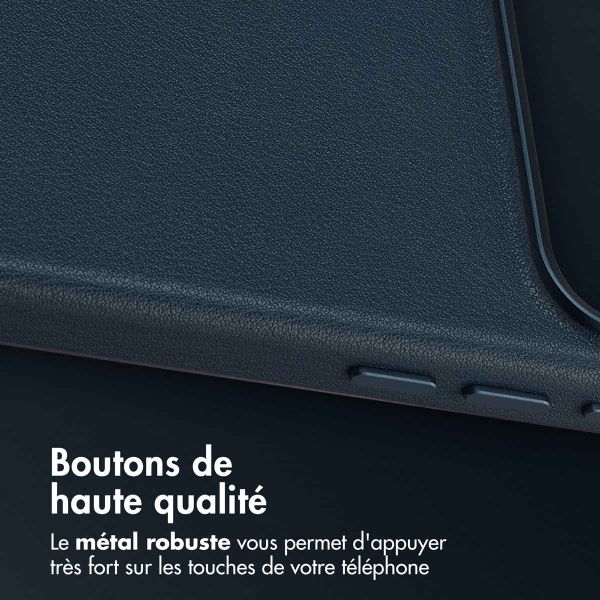 Accezz Coque arrière en cuir avec MagSafe Apple iPhone 17 Pro Max - Nightfall Blue