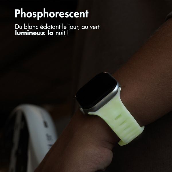 imoshion Bracelet Active Sport en silicone Apple Watch | 44/45/46/49 mm - Glow in the Dark