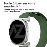 Accezz Bracelet en nylon Alpine Samsung Galaxy Watch 9 (40/44mm) / Watch 8 (40/44mm) / Classic (46mm) - Olive Green