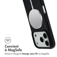 imoshion Rugged Hybrid Carbon Case avec MagSafe Apple iPhone 17 Pro Max - Noir