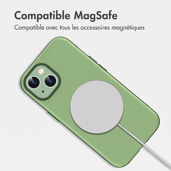 imoshion Coque arrière Color avec Thin MagSafe Ring Apple iPhone 15 - Vert foncé
