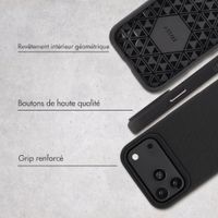 Accezz Coque Tough avec MagSafe Apple iPhone 18 Pro Max / 17 Pro Max - Noir
