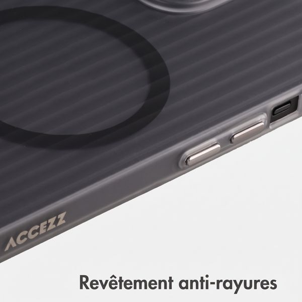 Accezz Coque arrière Lite avec MagSafe | Fluted | Apple iPhone 13 - Gris
