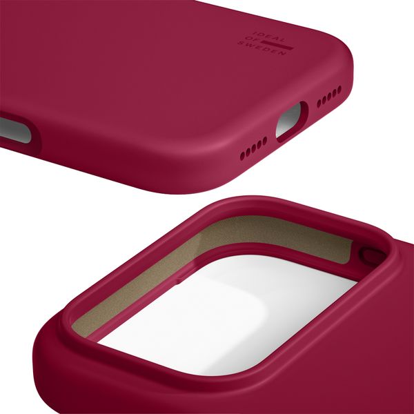 iDeal of Sweden Coque en silicone avec MagSafe Apple iPhone 17 Pro - Cranberry