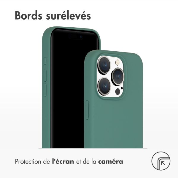 Accezz Coque Liquid Silicone Apple iPhone 15 Pro - Vert foncé