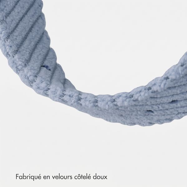 imoshion Bracelet en velours côtelé Apple Watch | 44/45/46/49 mm - Bleu clair