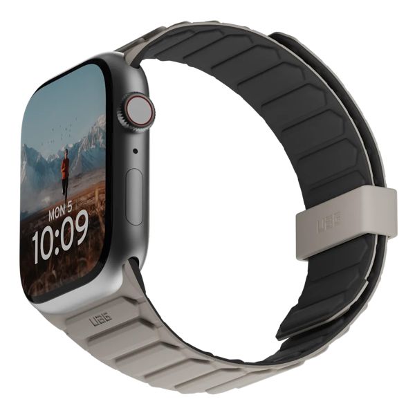 UAG Bracelet Pathfinder réversible en silicone Apple Watch | 44/45/46/49 mm - Black Titanium
