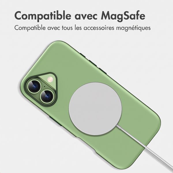 imoshion Coque arrière Color avec Thin MagSafe Ring Apple iPhone 16 - Vert foncé