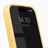 iDeal of Sweden Coque Silicone Apple iPhone 16 Pro - Soft Lemon