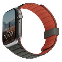 UAG Bracelet Pathfinder réversible en silicone Apple Watch | 44/45/46/49 mm - Olive/Rust