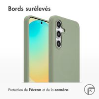 Accezz Coque Liquid Silicone avec MagSafe Samsung Galaxy S24 FE - Cooper Green