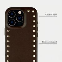 Selencia Coque arrière Studs avec MagSafe Apple iPhone 16 Pro - Cacao Crush