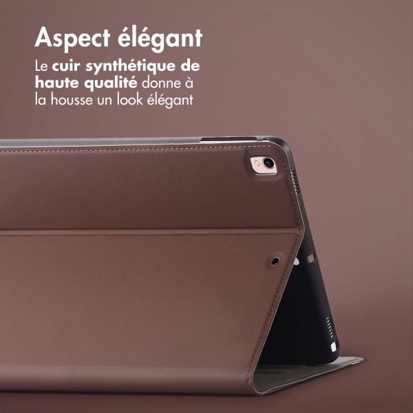 Accezz Coque tablette Classic Apple iPad 6 (2018) 9.7 pouces / iPad 5 (2017) 9.7 pouces / Air 2 (2014)/Air 1 (2013) - Marron