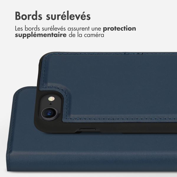 Accezz Étui de téléphone portefeuille en cuir de qualité supérieure 2 en 1 Apple iPhone SE (2022 / 2020) / 8 / 7 / 6(s) - Bleu foncé