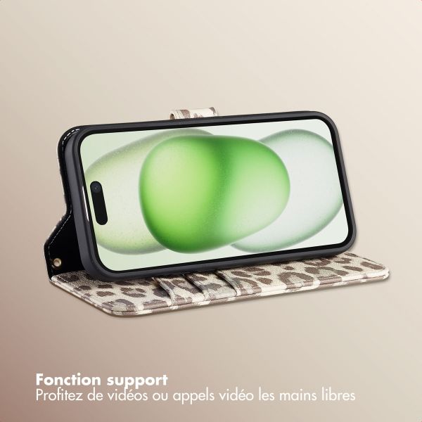 Selencia Étui de télephone portefeuille imprimé léopard Sabi Apple iPhone 15 - Soft Ivory