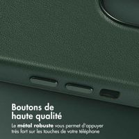 Accezz Coque arrière en cuir avec MagSafe Apple iPhone 15 - Cedar Green
