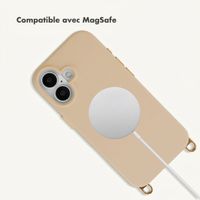 Selencia Coque arrière Rivièra avec MagSafe avec crochets amovibles Apple iPhone 17 - Milky Latte