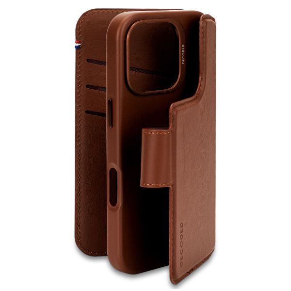 Decoded Portefeuille détachable 2 en 1 en cuir MagSafe Apple iPhone 16 Pro - Tan