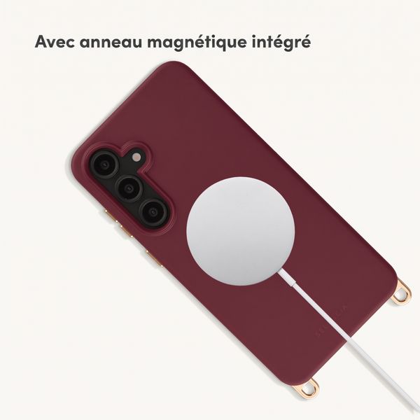 Selencia Coque arrière Rivièra avec MagSafe avec crochets amovibles Samsung Galaxy S24 FE - Bold Burgundy