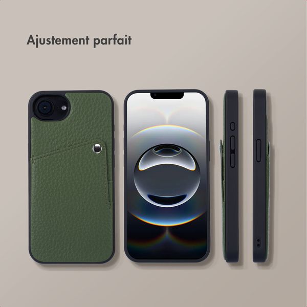 Selencia Coque Riva avec porte-cartes Apple iPhone 17e / 16e - Sage Green