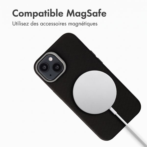 Accezz Coque arrière Mesh avec MagSafe Apple iPhone 15 - Noir