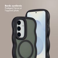 Selencia Coque arrière Wavy avec MagSafe Samsung Galaxy S25 / S24 - Noir
