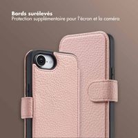 Selencia Étui Riva avec MagSafe et cordon de téléphone Apple iPhone 17e / 16e - Old Pink