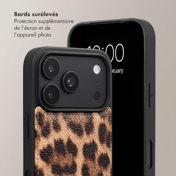 Selencia Coque de télephone Nova avec cordon et porte-cartes Apple iPhone 18 Pro / 17 Pro - Leopard