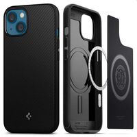 Spigen Coque arrière MagSafe Armor Apple iPhone 13 - Noir