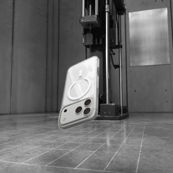 Spigen Coque Liquid Crystal MagSafe Apple iPhone 18 Pro / 17 Pro - Clear / White