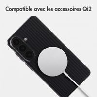 Accezz Coque arrière Lite avec MagSafe | Fluted | Samsung Galaxy S26 - Noir