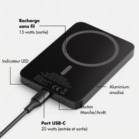 Selencia Powerbank Vivid 5 000 mAh - MagSafe et Qi - Black / Wavy Baby Burgundy