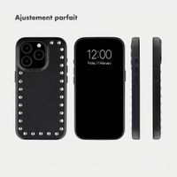 Selencia Coque arrière Studs avec MagSafe Apple iPhone 15 Pro - Velvet Black