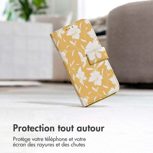 imoshion Étui de télephone portefeuille Design Apple iPhone 12 (Pro) - Yellow Flowers