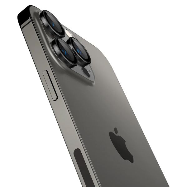 Spigen Optik Pro EZ Fit Lens Protector - Protection d'objectif de caméra (lot de 2) Apple iPhone 16 Pro (Max) / 15 Pro (Max) / 14 Pro (Max) - Black