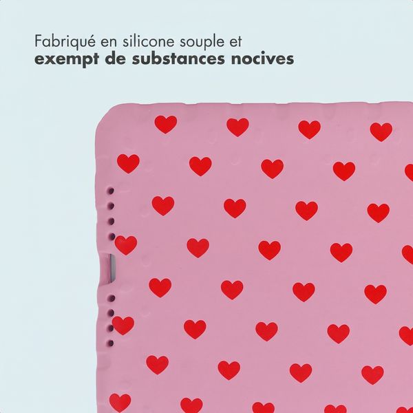 imoshion Coque arrière Kidsproof Design avec poignée Apple iPad 9 (2021) 10.2 pouces / iPad 8 (2020) 10.2 pouces / iPad 7 (2019) 10.2 pouces - Cœurs rouges