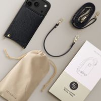 Selencia Coque de télephone Nova avec cordon et porte-cartes Apple iPhone 18 Pro Max / 17 Pro Max - Noir