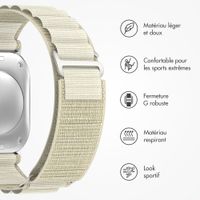 Accezz Bracelet en nylon Alpine Apple Watch | 44/45/46/49 mm - Lumière stellaire