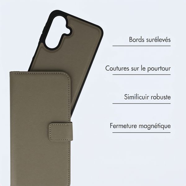 imoshion Étui portefeuille luxe 2-en-1 amovible Samsung Galaxy S25 - Vert
