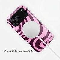 Selencia Coque arrière Vivid avec MagSafe Apple iPhone 18 Pro / 17 Pro - Wavy Swirl Pink Plum