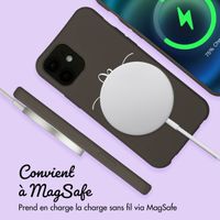 Coque Color MagSafe avec cordon amovible et photo et/ou texte personnalisés Apple iPhone 12 (Pro) - Petit cœur orné