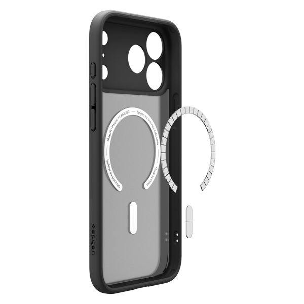 Spigen Coque Ultra Hybrid MagSafe Apple iPhone 18 Pro Max / 17 Pro Max - Frost Black